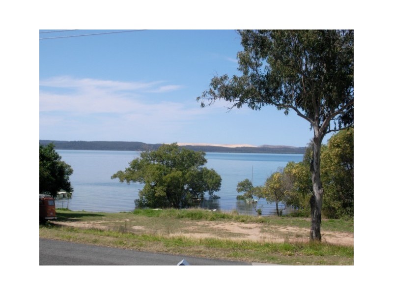 17 KOONWARRA PDE, Macleay Island QLD 4184