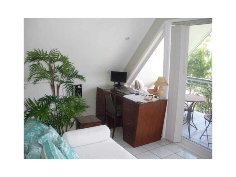 17 KOONWARRA PDE, Macleay Island QLD 4184