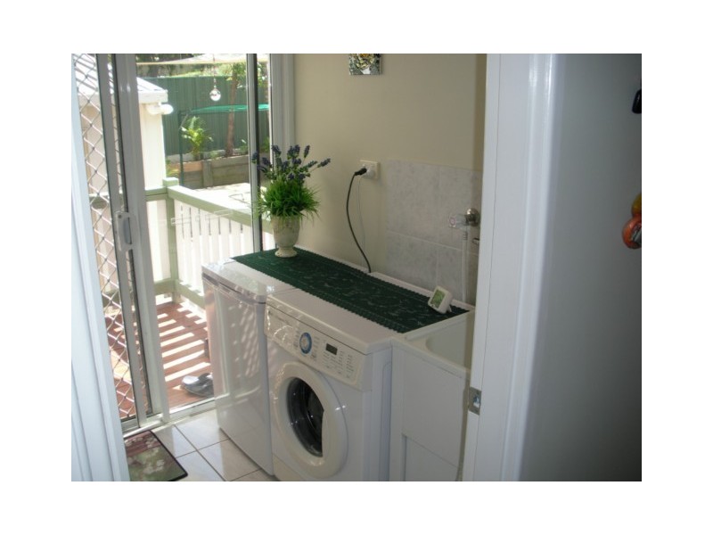 17 KOONWARRA PDE, Macleay Island QLD 4184