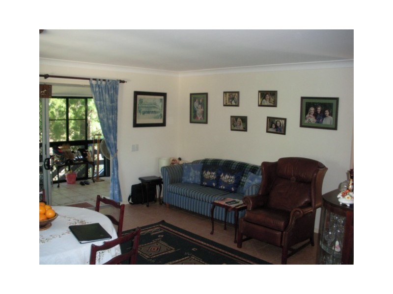 1  BLUE VISTA ST, Macleay Island QLD 4184