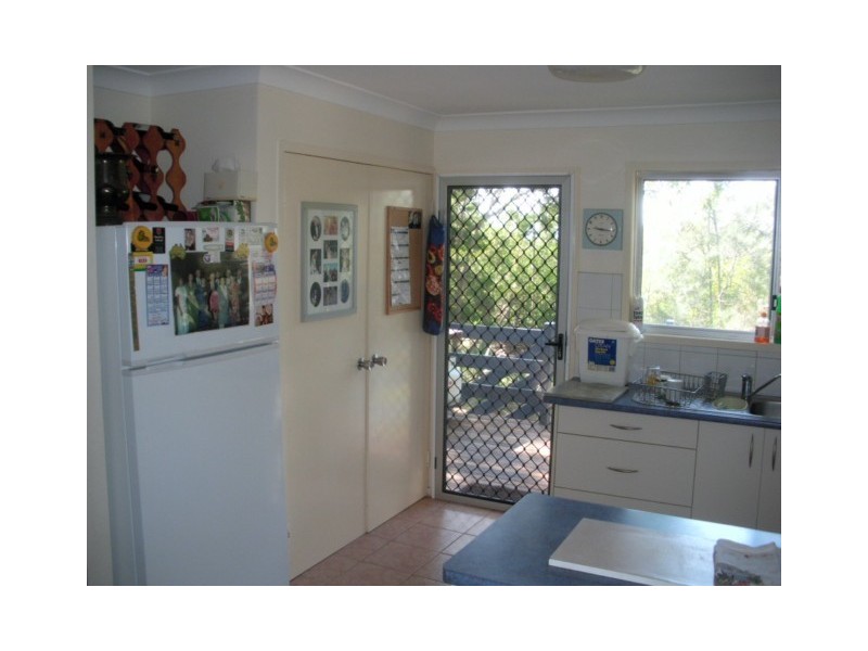 1  BLUE VISTA ST, Macleay Island QLD 4184