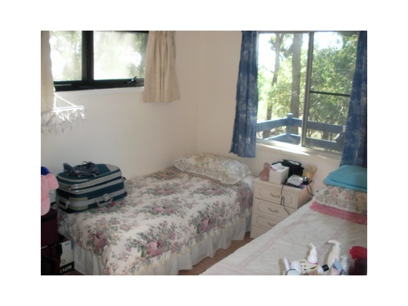 1  BLUE VISTA ST, Macleay Island QLD 4184