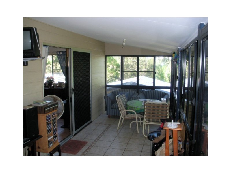 1  BLUE VISTA ST, Macleay Island QLD 4184