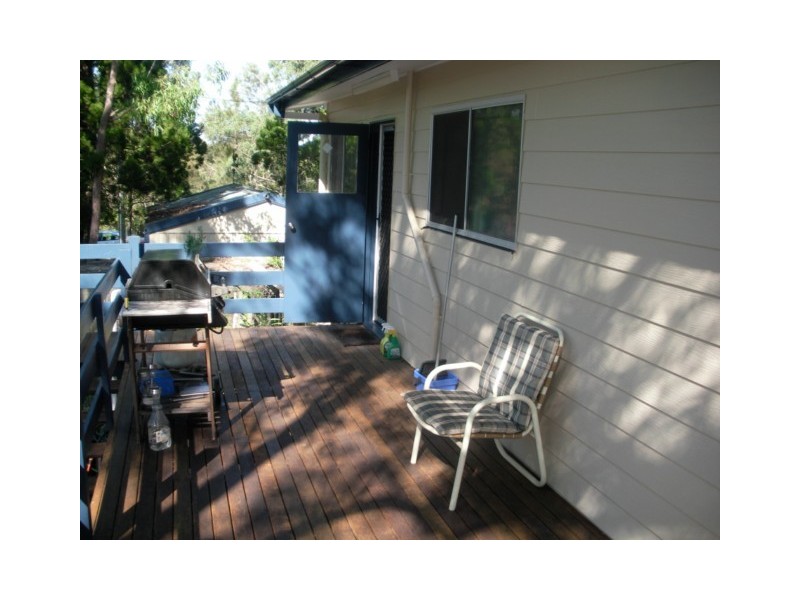 1  BLUE VISTA ST, Macleay Island QLD 4184