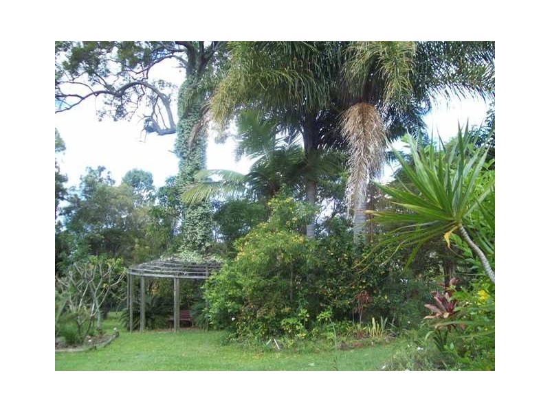 70-74 FRANCIS RD, Macleay Island QLD 4184