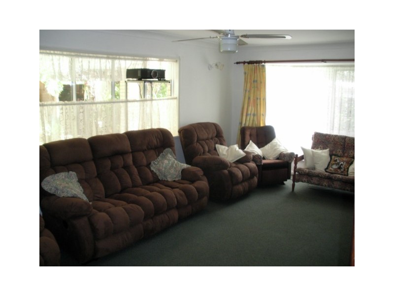 70-74 FRANCIS RD, Macleay Island QLD 4184