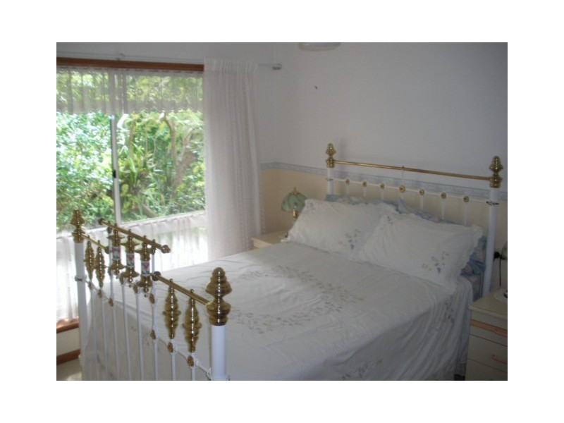 70-74 FRANCIS RD, Macleay Island QLD 4184