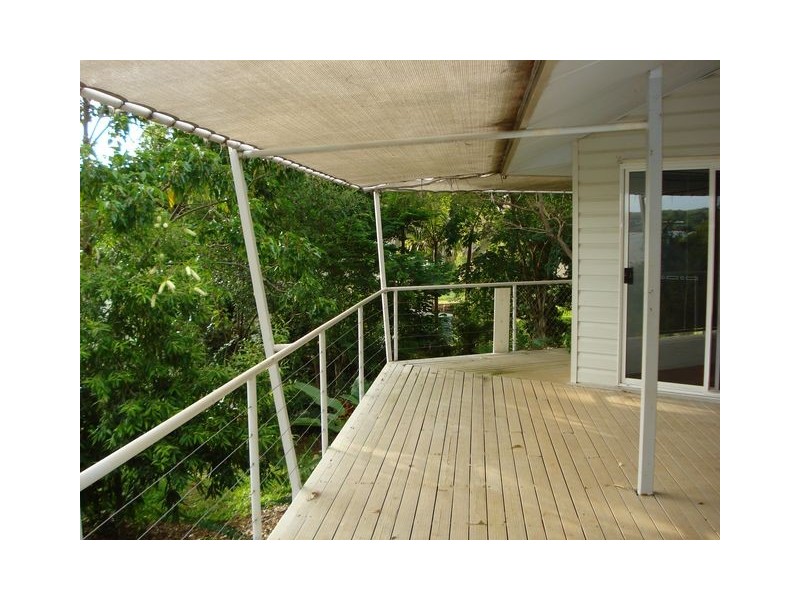 21 Michael Avenue, Lamb Island QLD 4184