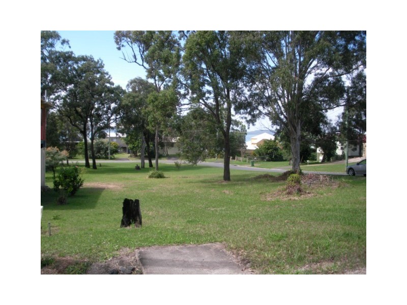 2 ALKIRA ST, Macleay Island QLD 4184