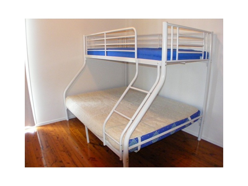35 Jan St, Macleay Island QLD 4184