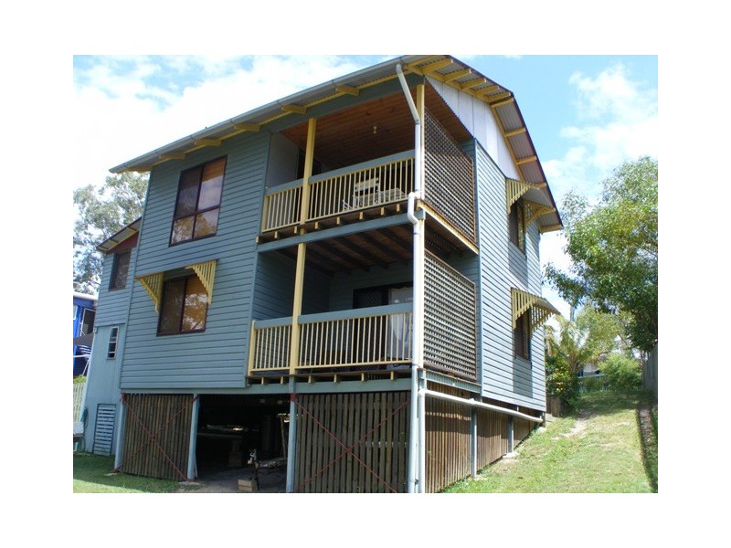 35 Jan St, Macleay Island QLD 4184