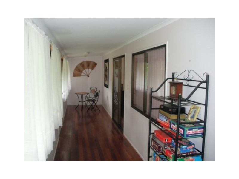 16  DERWENT ST, Macleay Island QLD 4184