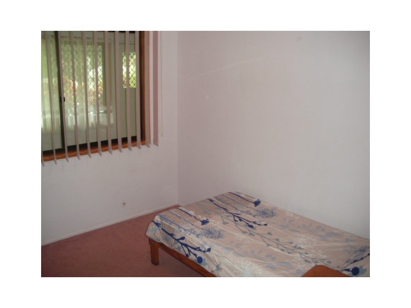 16  DERWENT ST, Macleay Island QLD 4184