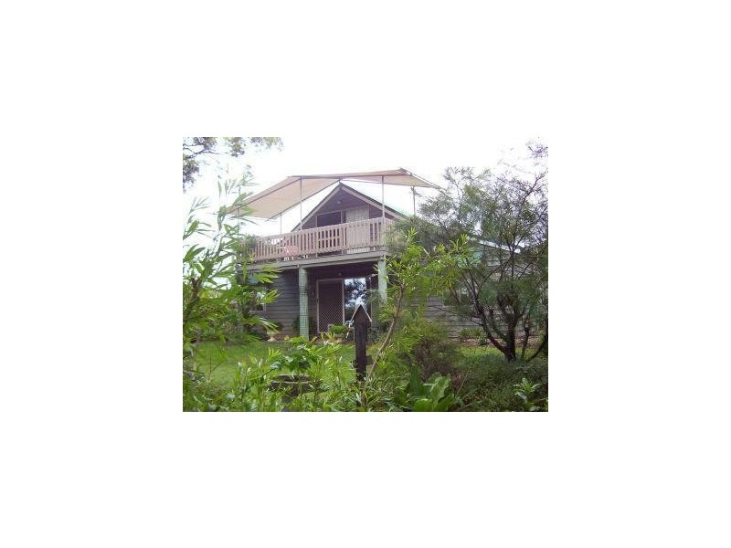 68 TIMOTHY ST, Macleay Island QLD 4184