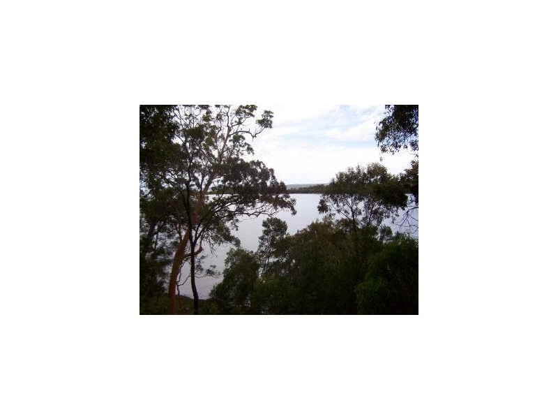 68 TIMOTHY ST, Macleay Island QLD 4184