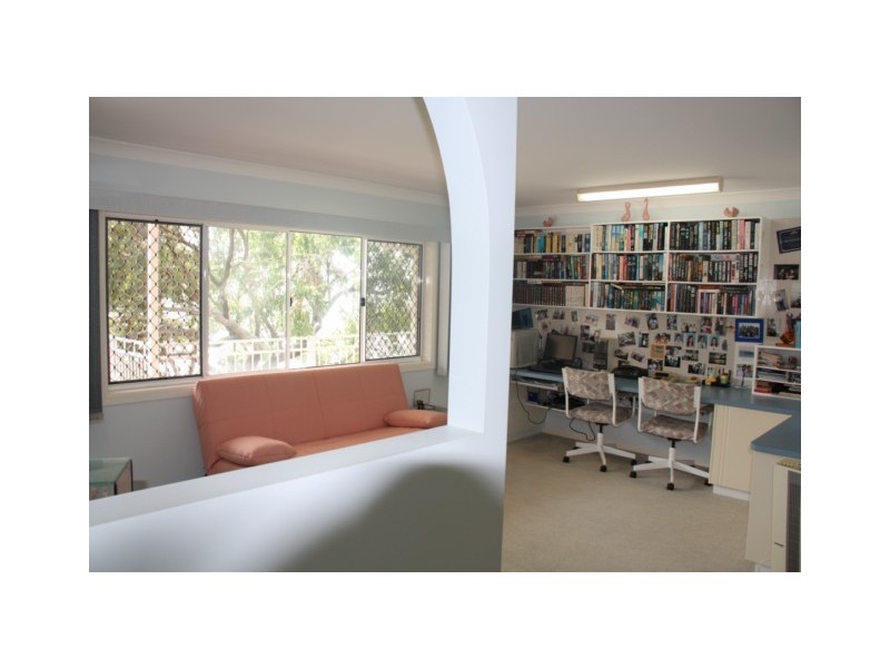 115 BEELONG ST, Macleay Island QLD 4184