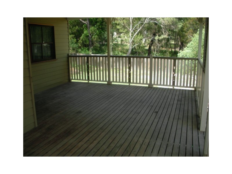 12 ATTUNGA ST, Macleay Island QLD 4184