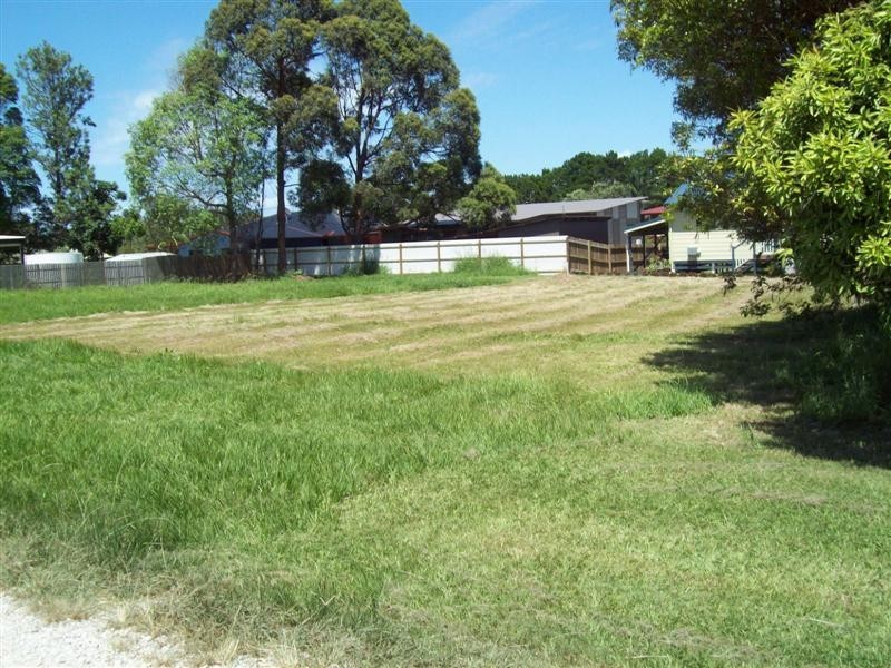 5 Coffea street, Macleay Island QLD 4184