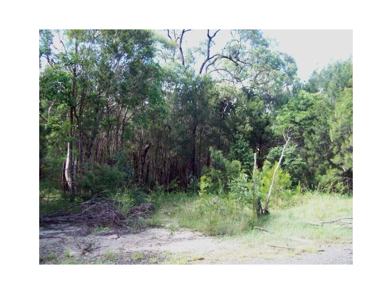 14 Leanne Street, Macleay Island QLD 4184