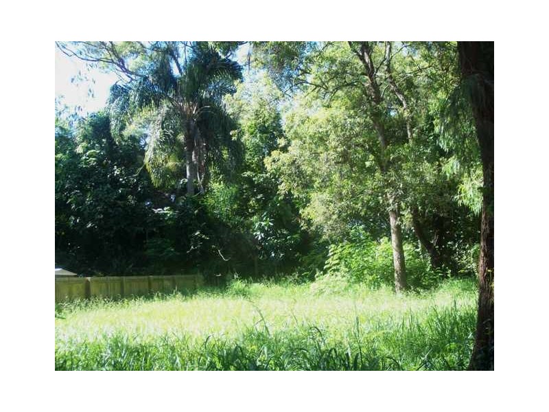 12 Allambie Street, Macleay Island QLD 4184