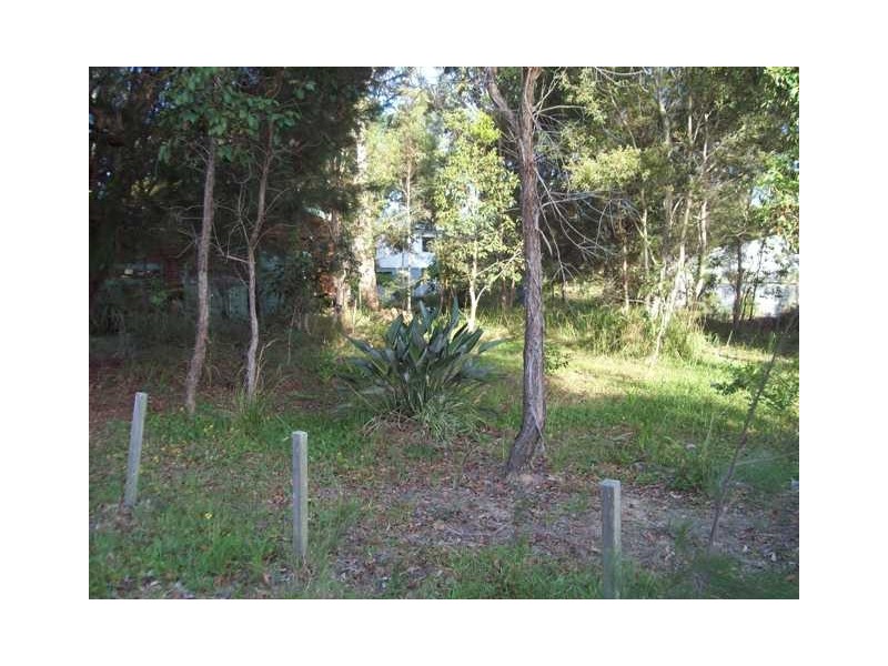 18 Mawson Street, Macleay Island QLD 4184