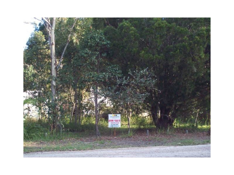 18 Mawson Street, Macleay Island QLD 4184