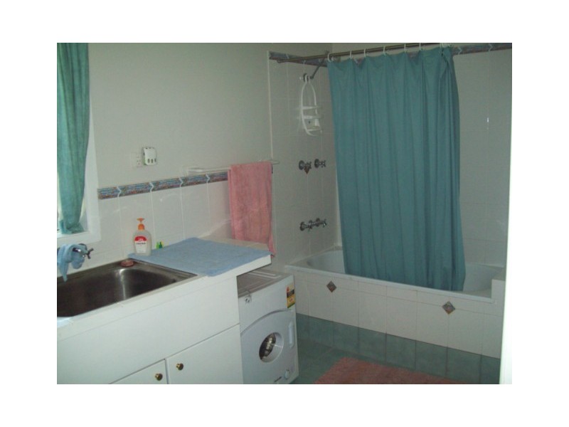 12 ILYA ST, Macleay Island QLD 4184