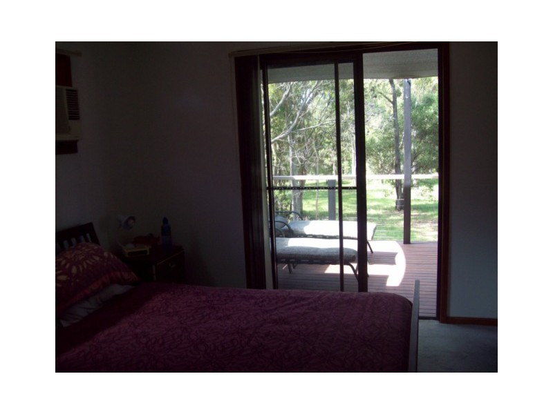 12 ILYA ST, Macleay Island QLD 4184
