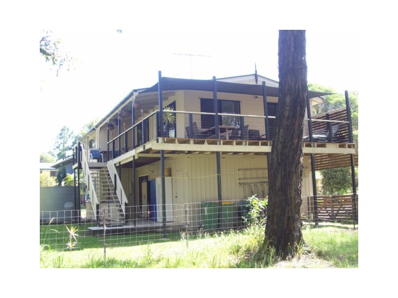 12 ILYA ST, Macleay Island QLD 4184