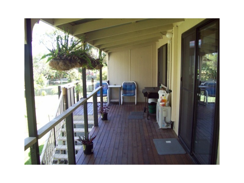 12 ILYA ST, Macleay Island QLD 4184