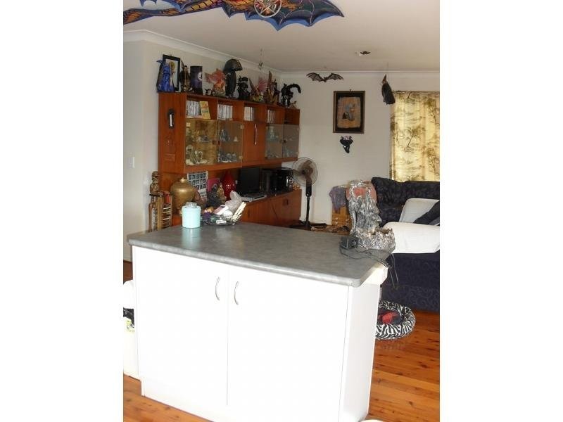 10 EASTBOURNE ST, Macleay Island QLD 4184