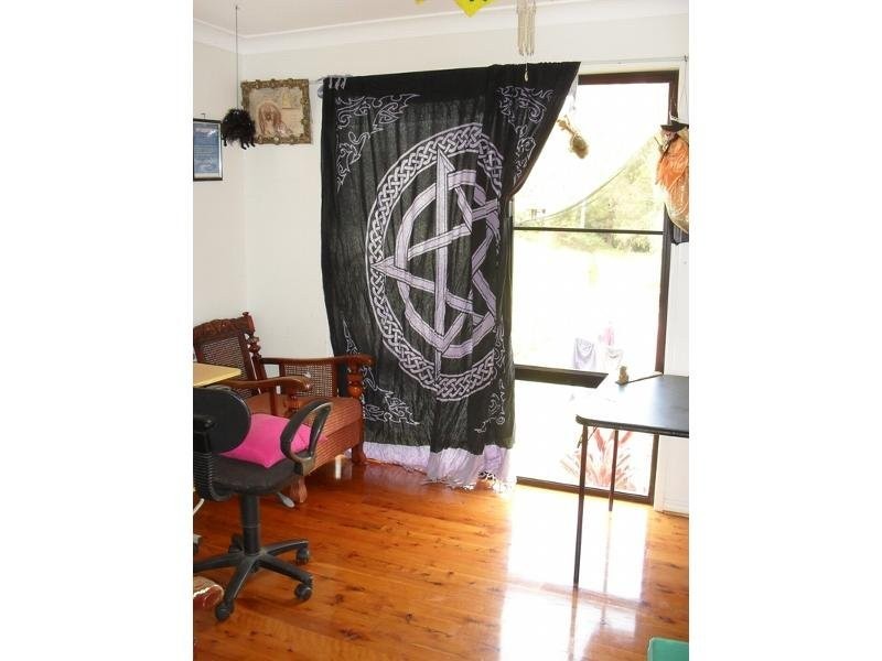 10 EASTBOURNE ST, Macleay Island QLD 4184