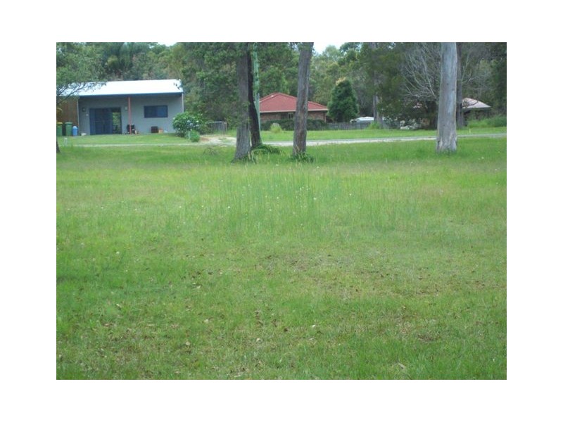 10 Coondooroopa Drive, Macleay Island QLD 4184