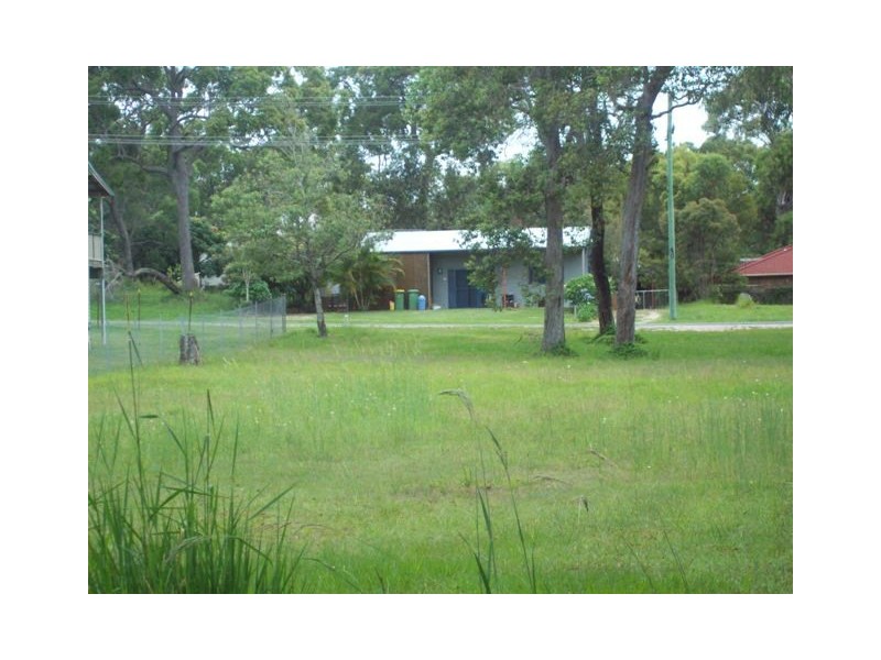 10 Coondooroopa Drive, Macleay Island QLD 4184