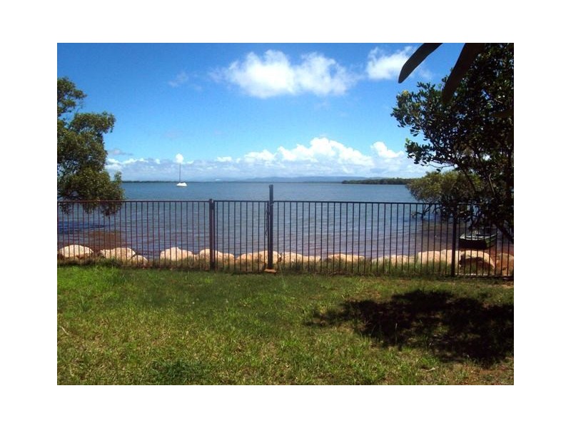 46 Western Road, Macleay Island QLD 4184