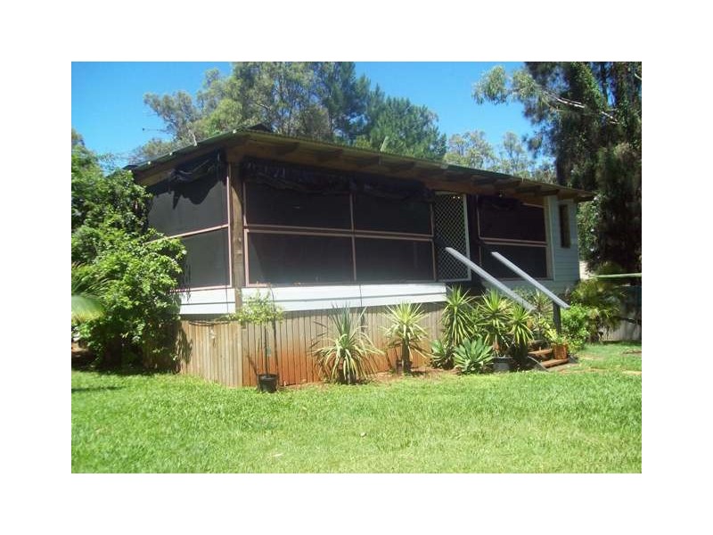 46 Western Road, Macleay Island QLD 4184