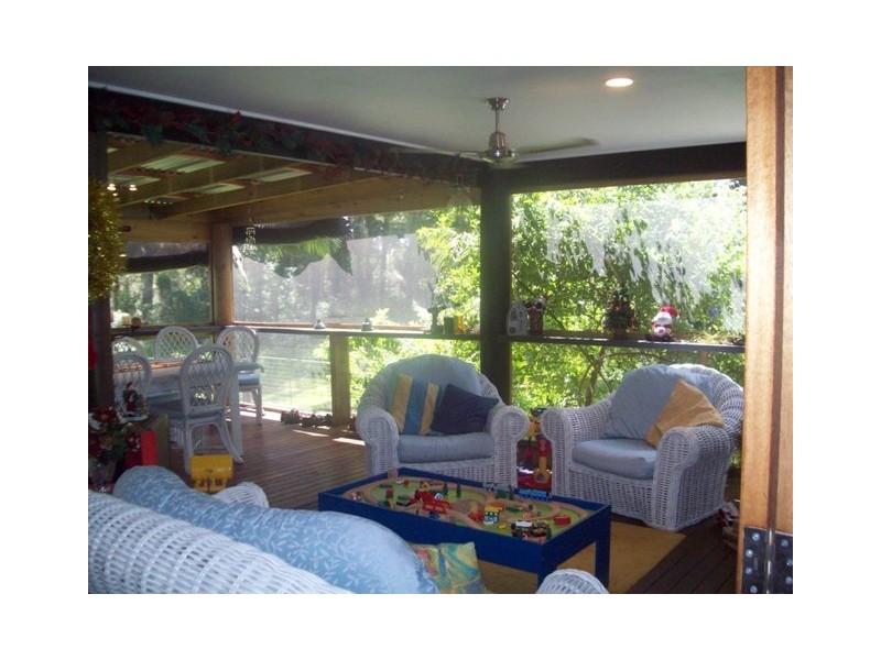 46 Western Road, Macleay Island QLD 4184