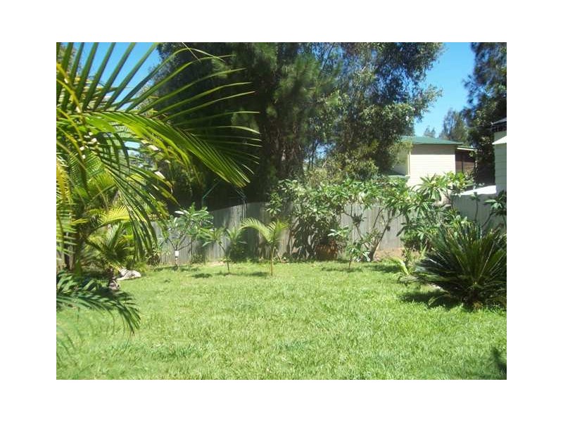 46 Western Road, Macleay Island QLD 4184