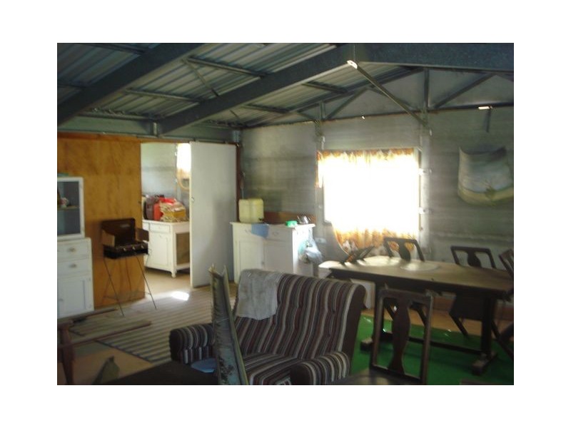 7 Bruce Street, Lamb Island QLD 4184