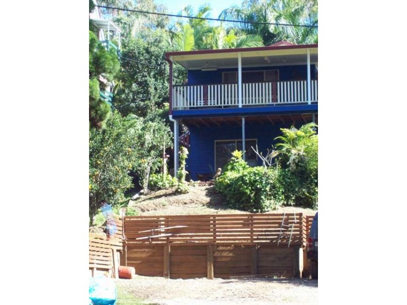 17 GOLDEN SANDS BVD, Macleay Island QLD 4184