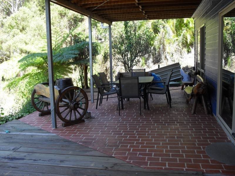 17 GOLDEN SANDS BVD, Macleay Island QLD 4184