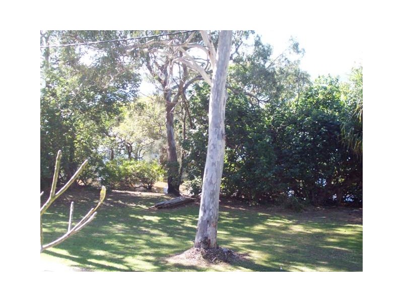 17 GOLDEN SANDS BVD, Macleay Island QLD 4184