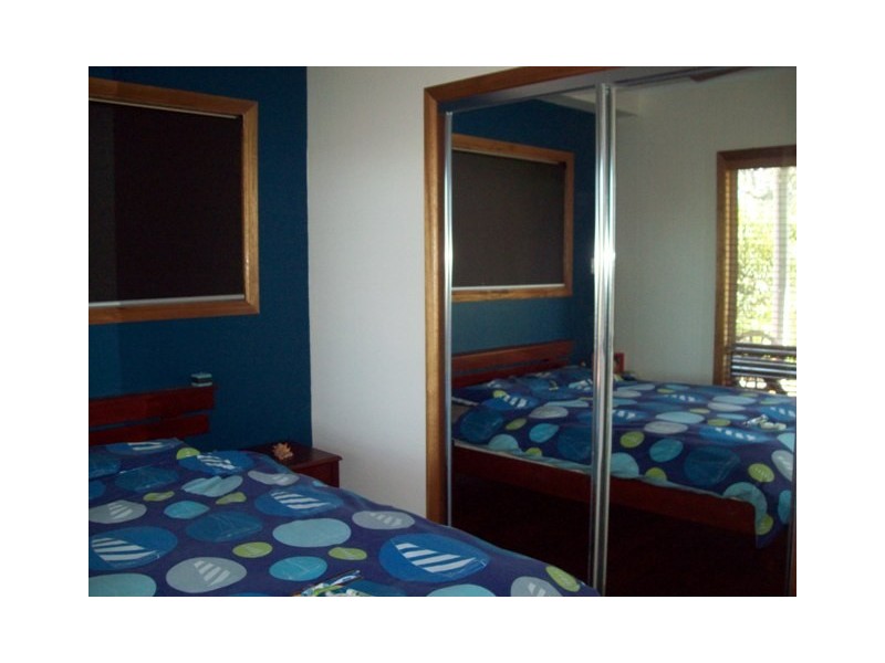 17 GOLDEN SANDS BVD, Macleay Island QLD 4184