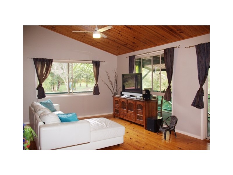 34-38 Marine Street, Macleay Island QLD 4184