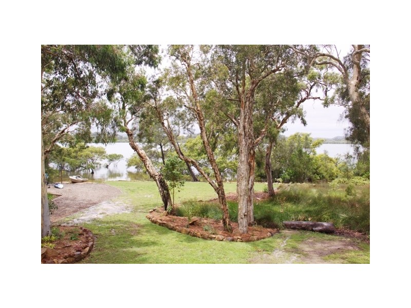 34-38 Marine Street, Macleay Island QLD 4184