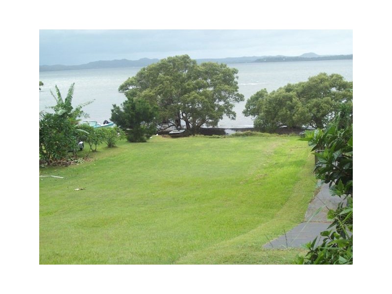 36 Coorong Street, Macleay Island QLD 4184