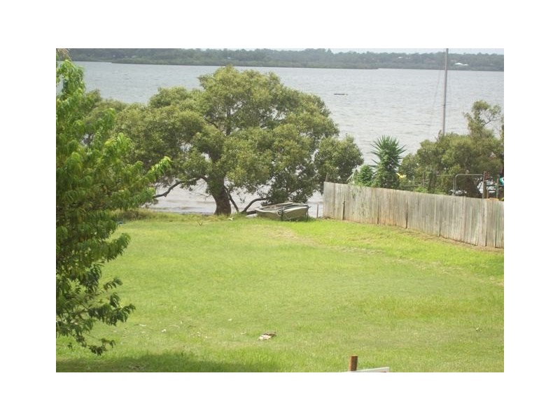 36 Coorong Street, Macleay Island QLD 4184