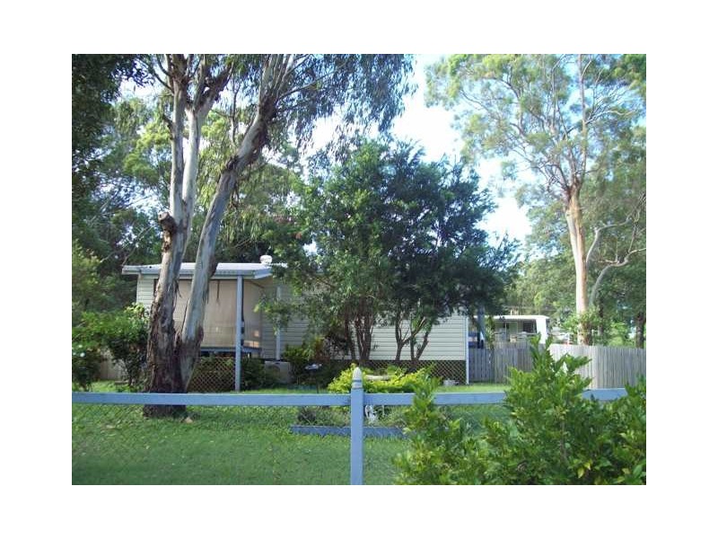 5 William Street, Macleay Island QLD 4184