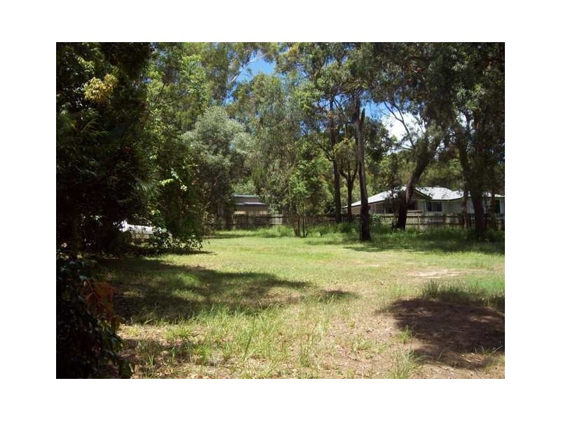 6 Wharf Street, Macleay Island QLD 4184