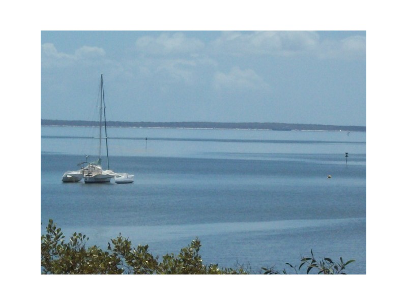 6 Wharf Street, Macleay Island QLD 4184